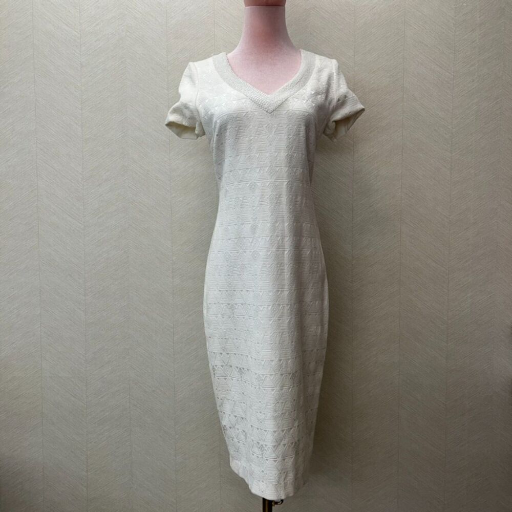 Mark and James Badgley Mishka Embroidered White V-Neck Dress Womens Size 4